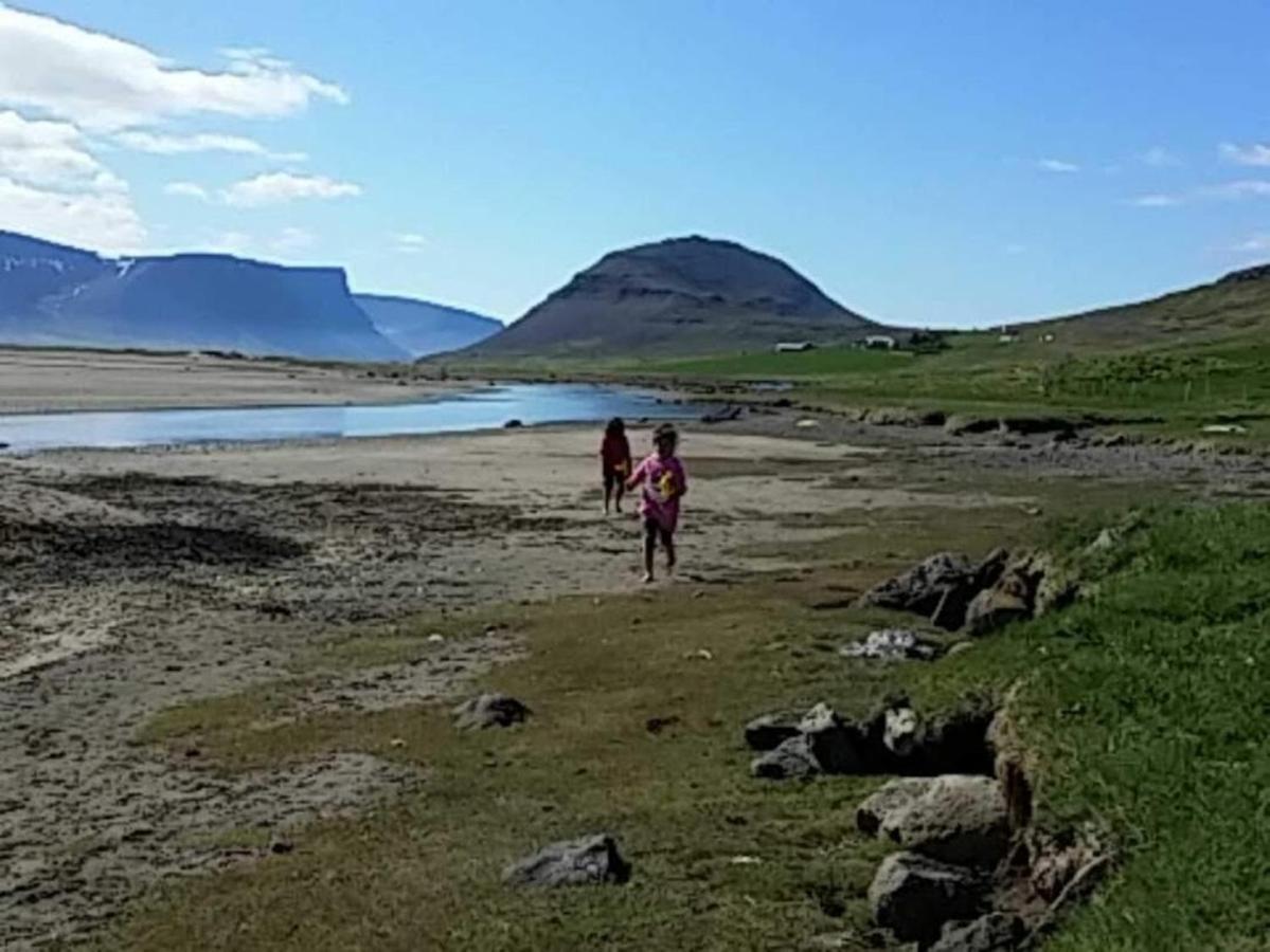 Gemlufall Guesthouse Thingeyri Eksteriør bilde