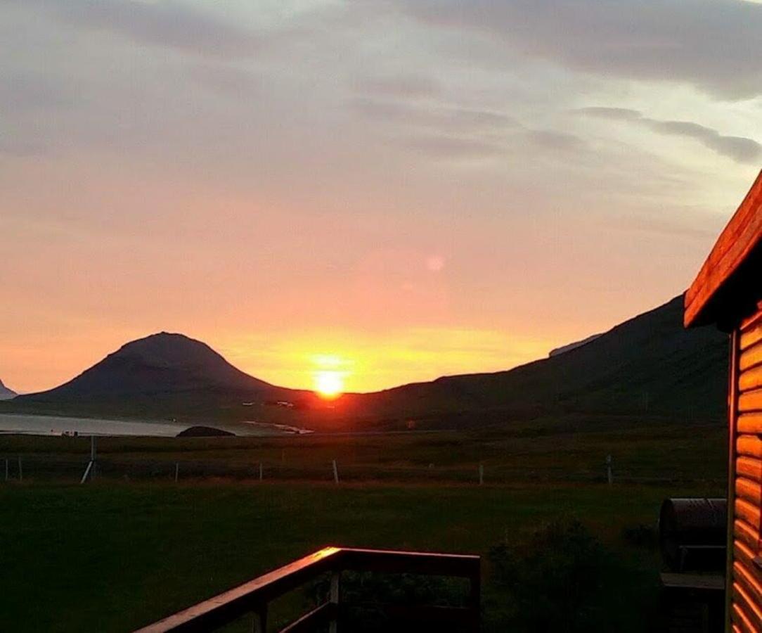 Gemlufall Guesthouse Thingeyri Eksteriør bilde